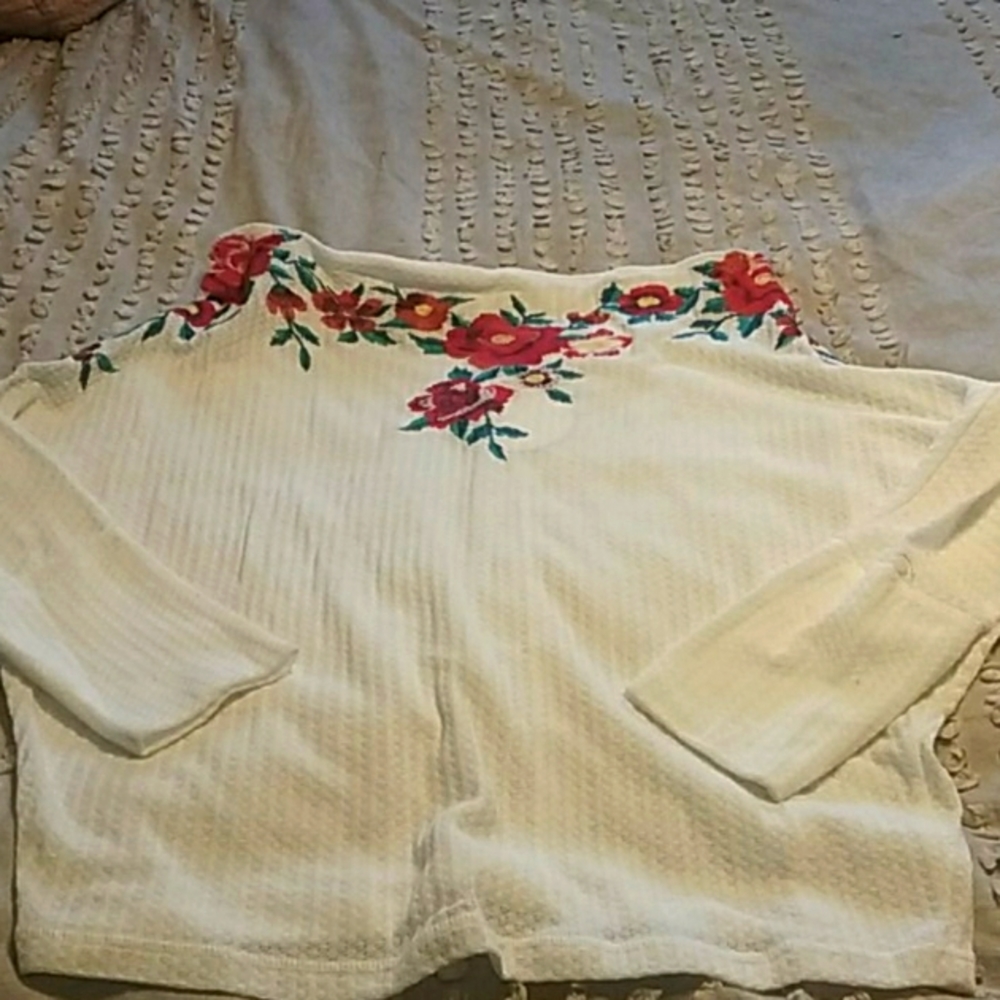Floral embroidered top